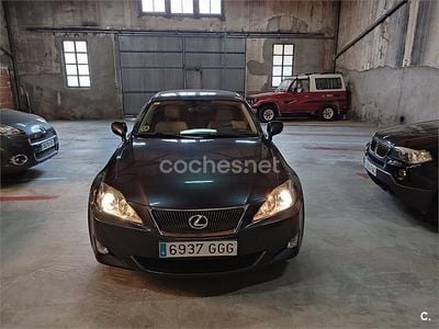 Lexus IS220d