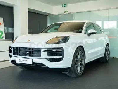 Usado Porsche Cayenne E-Hybrid 470 CV (345 kW) 2025 Blanco SUV