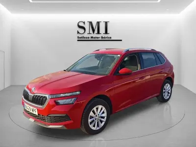 Usado Skoda Kamiq Ambition 110 CV (80 kW) 2024 Rojo SUV