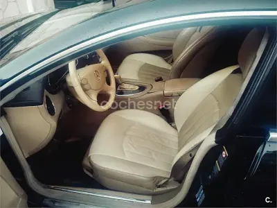 Käytetty Mercedes CLS320