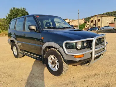 Usado Nissan Terrano Comfort 125 CV (91 kW) 1999 Verde SUV