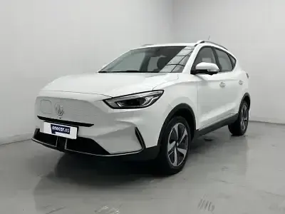 Usado MG ZS Luxury 130 kW (177 CV) 2023 Blanco dover white dov w SUV