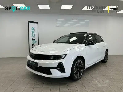 Usado Opel Astra 114 kW (156 CV) 2023 Blanco Berlina
