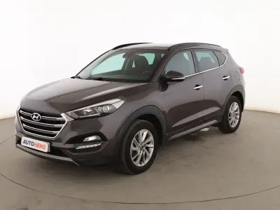 Usado Hyundai Tucson 115 CV (84 kW) 2016 Gris SUV