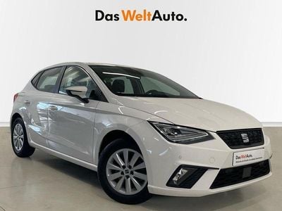 Usado Seat Ibiza Style Plus 110 CV (80 kW) 2021 Blanco Berlina