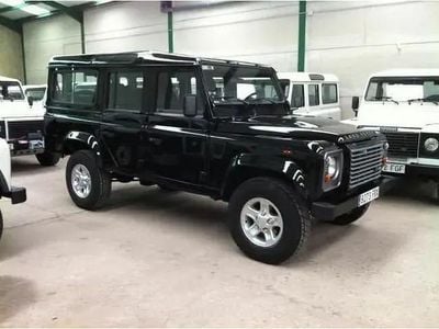 Używany Land Rover Defender 122 KM (89 kW) 2011 Czarny SUV