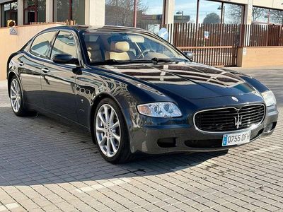 Usado Maserati Quattroporte 400 CV (294 kW) 2004 Negro Berlina