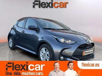 Usado Toyota Yaris Edition 125 CV (91 kW) 2024 Gris Utilitario