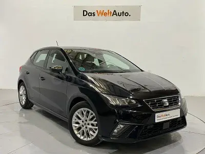 Usado Seat Ibiza FR 115 CV (84 kW) 2024 Negro Utilitario
