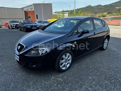 Usado Seat Leon Ecomotive 105 CV (77 kW) 2009 Negro Berlina