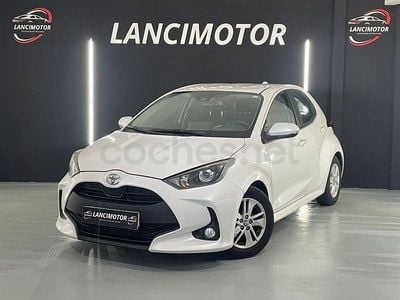 Usado Toyota Yaris 125 CV (91 kW) 2022 Blanco Utilitario