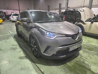 Usado Toyota C-HR Active 122 CV (89 kW) 2019 Gris / plata SUV
