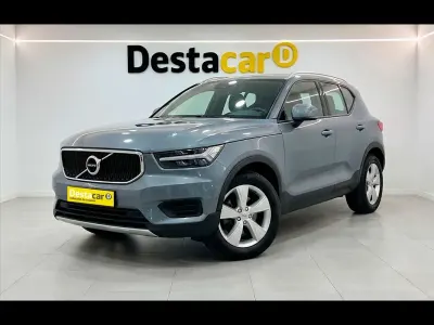 Usado Volvo XC40 Momentum 129 HP (94 kW) 2021 SUV