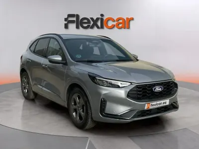 Usado Ford Kuga ST-Line 150 CV (110 kW) 2025 Gris SUV
