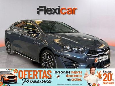 Usado Kia ProCeed GT-Line 120 CV (88 kW) 2022 Gris Familiar