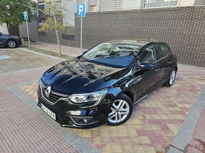 Usado Renault Mégane IV Life 116 CV (85 kW) 2020 Negro Utilitario