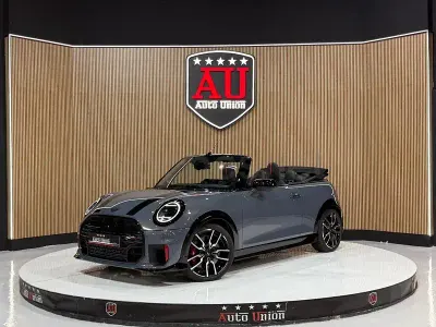 Nuevo Mini John Cooper Works 231 CV (169 kW) 2026 Gris / plata Utilitario