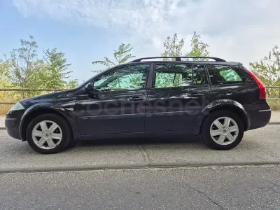 Usado Renault Mégane GrandTour Expression 100 CV (73 kW) 2005 Negro Familiar