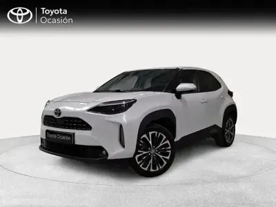 Usado Toyota Yaris Hybrid Style 116 CV (85 kW) 2021 Blanco