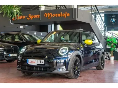 Usado Mini Cooper SE 135 kW (184 CV) 2022 Negro Utilitario