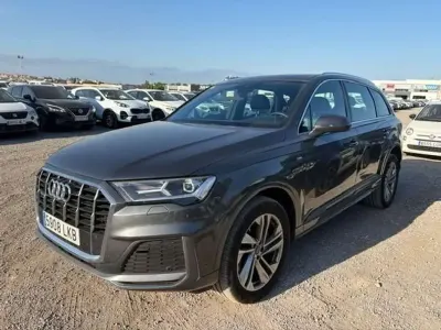 Usado Audi Q7 S-Line 231 CV (169 kW) 2020 Gris SUV