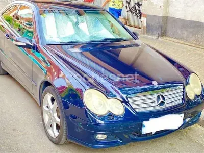 Usado Mercedes C220 Sport Edition 150 CV (110 kW) 2007 Negro Berlina