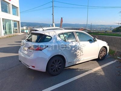 Lexus CT200h
