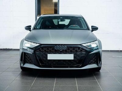 Nuevo Audi RS3 Sportback Exclusive 400 CV (294 kW) 2025 Gris Utilitario