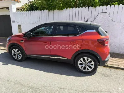 Usado Renault Captur Zen 115 CV (84 kW) 2020 Rojo SUV