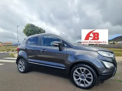 Usado Ford Ecosport Trend 100 CV (73 kW) 2019 Gris / plata SUV