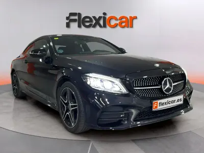 Usado Mercedes 300 258 CV (189 kW) 2018 Negro Coupe