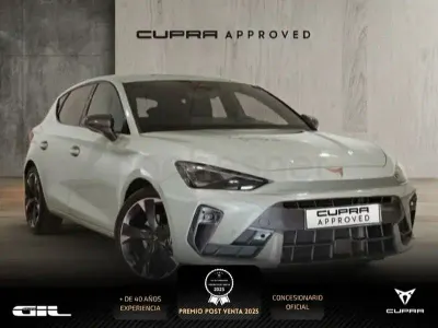 Usado Cupra Leon 150 CV (110 kW) 2025 Beige Berlina