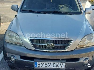 Usado Kia Sorento EX 140 CV (102 kW) 2003 Gris / plata SUV