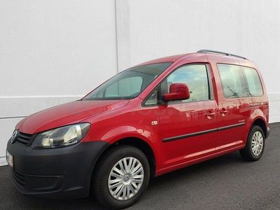 Usado VW Caddy Trendline 105 CV (77 kW) 2014 Rojo Monovolumen