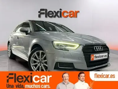 Usado Audi A3 116 CV (85 kW) 2019 Gris Berlina