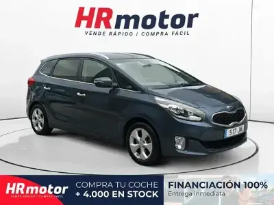 Używany Kia Carens 115 KM (84 kW) 2016 Niebieski Minivan