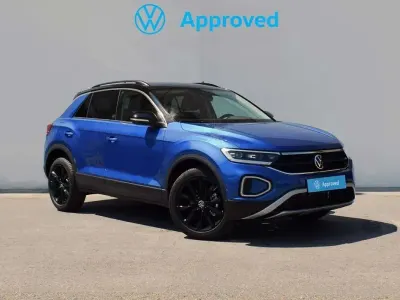 Usado VW T-Roc 110 CV (80 kW) 2024 Rojo SUV