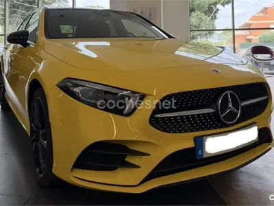 Usado Mercedes A250 218 CV (160 kW) 2021 Amarillo Berlina