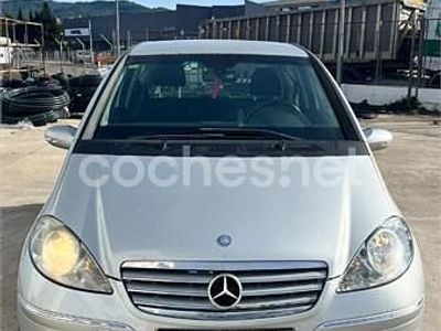 Usado Mercedes A200 Elegance 140 CV (102 kW) 2004 Gris / plata Monovolumen