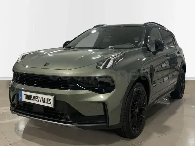 Usado Lynk & Co 01 276 CV (202 kW) 2025 Verde SUV