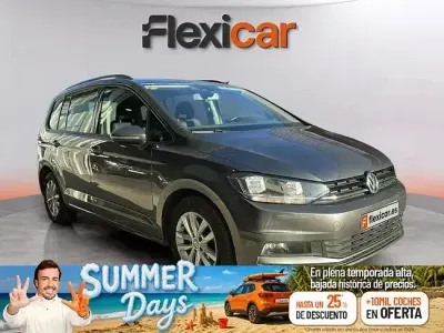 Usado VW Touran Edition 115 CV (84 kW) 2018 Gris / plata Monovolumen
