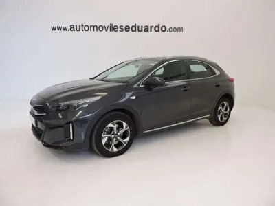 Usado Kia XCeed 101 CV (74 kW) 2024 Gris SUV