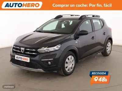 Usado Dacia Sandero Comfort 91 CV (66 kW) 2021 Gris SUV