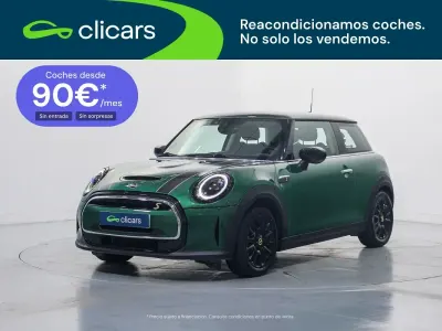 Usado Mini Cooper SE 135 kW (184 CV) 2023 Verde Utilitario