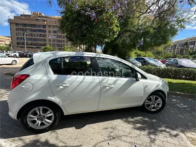 Usado Opel Corsa Expression 85 CV (62 kW) 2014 Blanco Utilitario