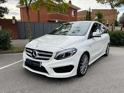 Usado Mercedes B200 136 CV (100 kW) 2018 Blanco Monovolumen