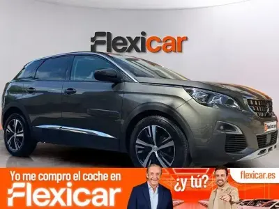 Usado Peugeot 3008 Active 130 CV (95 kW) 2019 Gris SUV