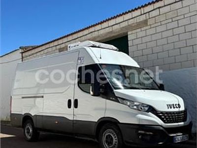 Begagnad Iveco Daily 170 HK (125 kW) 2012 Vit Pickup