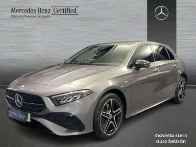 Usado Mercedes A250 Advanced 218 CV (160 kW) 2025 Gris Utilitario