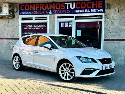 Usado Seat Leon Style 110 CV (80 kW) 2015 Blanco Berlina